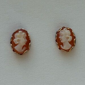 14k Gold Vintage Victorian Revival Cameo Stud Earrings